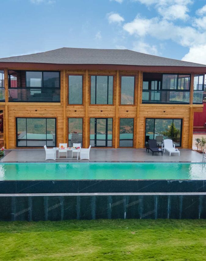 6 BHK Wooden Log House